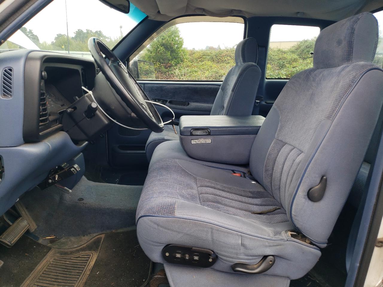 1995 Dodge Ram 3500 VIN: 3B7MC33C0SM135205 Lot: 81891565