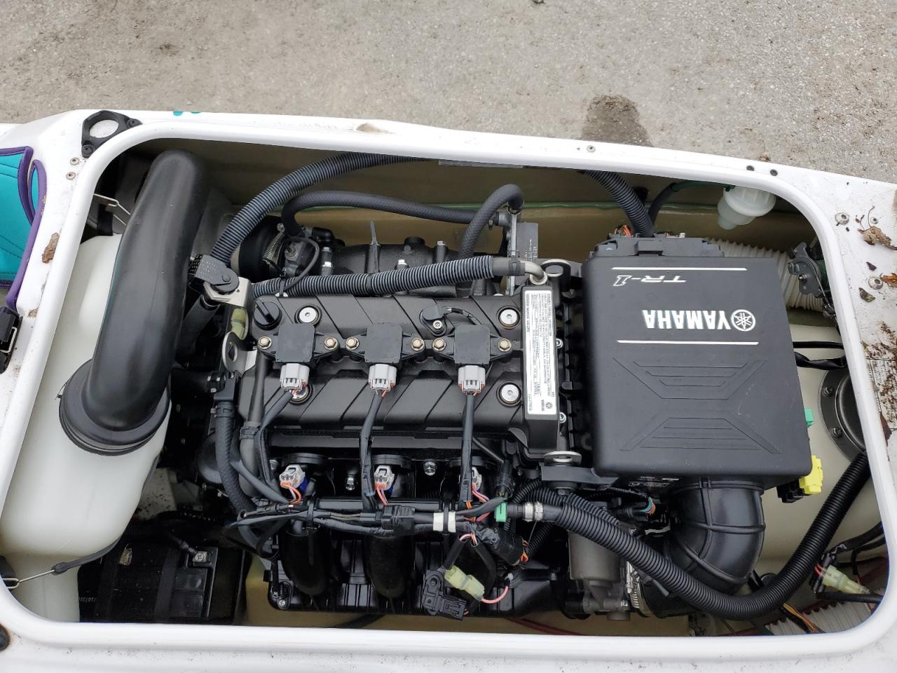 2022 Yamaha Jetski VIN: YAMH0145H122 Lot: 90238235