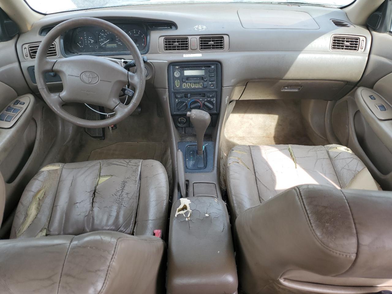 1999 Toyota Camry Le VIN: JT2BF28K6X0193038 Lot: 84913145