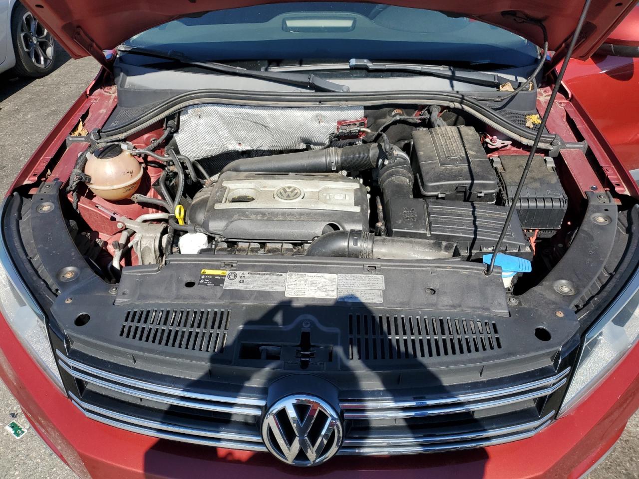 2015 Volkswagen Tiguan S VIN: WVGBV7AX1FW088475 Lot: 84264245