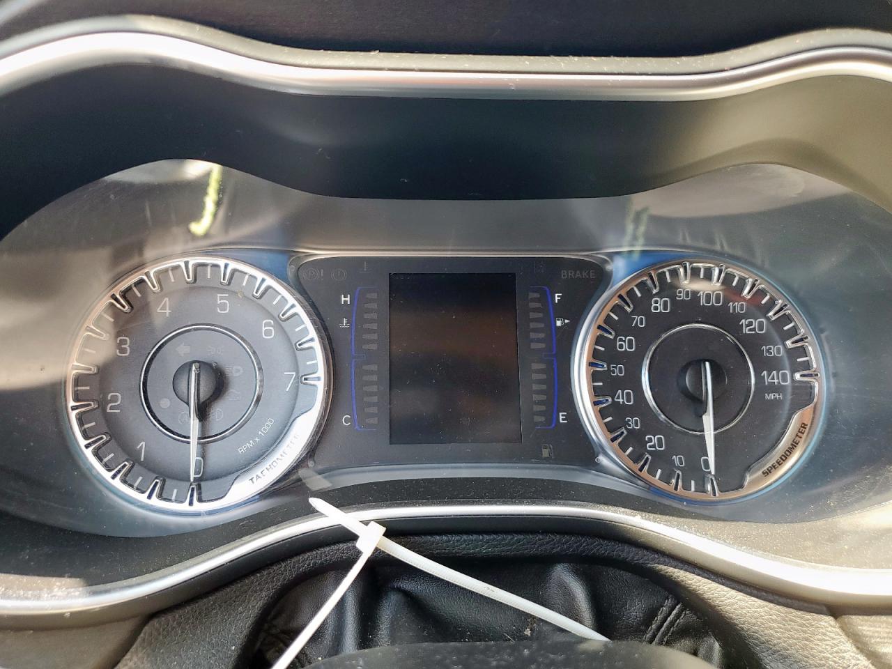 2015 Chrysler 200 Limited VIN: 1C3CCCAB6FN575659 Lot: 85813645