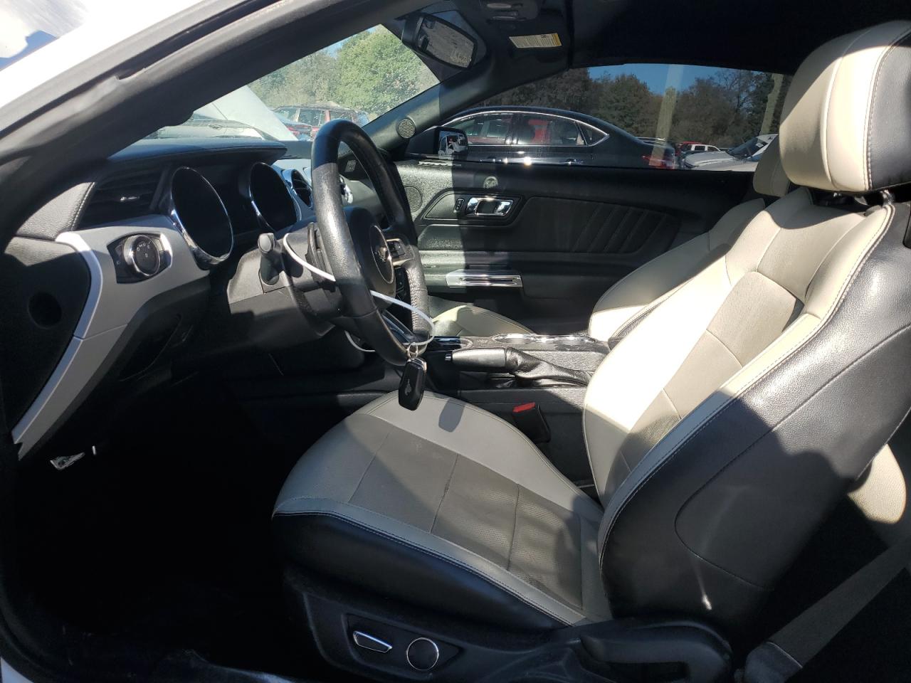 2017 Ford Mustang VIN: 1FATP8UH7H5293553 Lot: 82655625