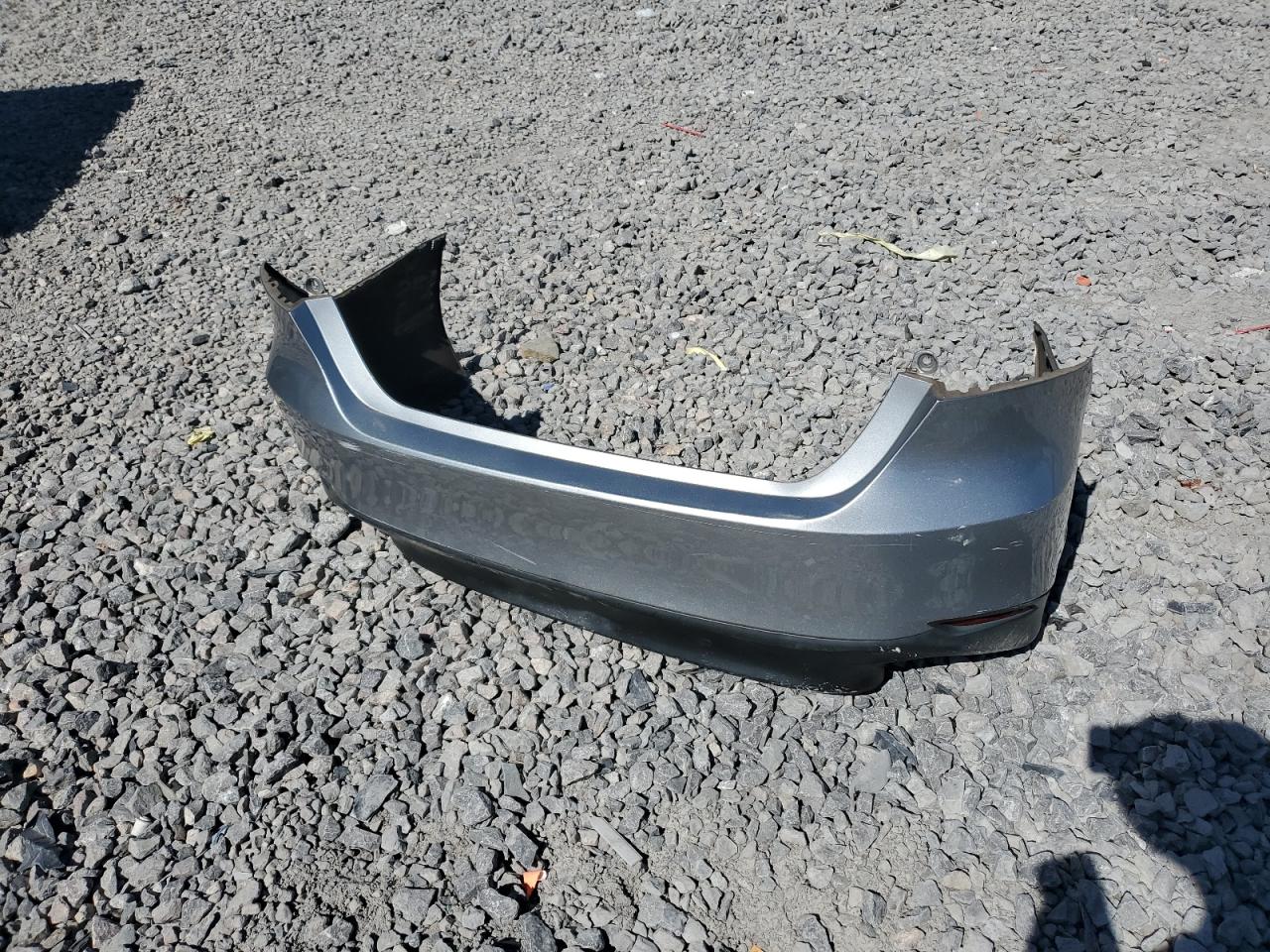 2020 Toyota Camry Le VIN: 4T1C11AK5LU966871 Lot: 82455315