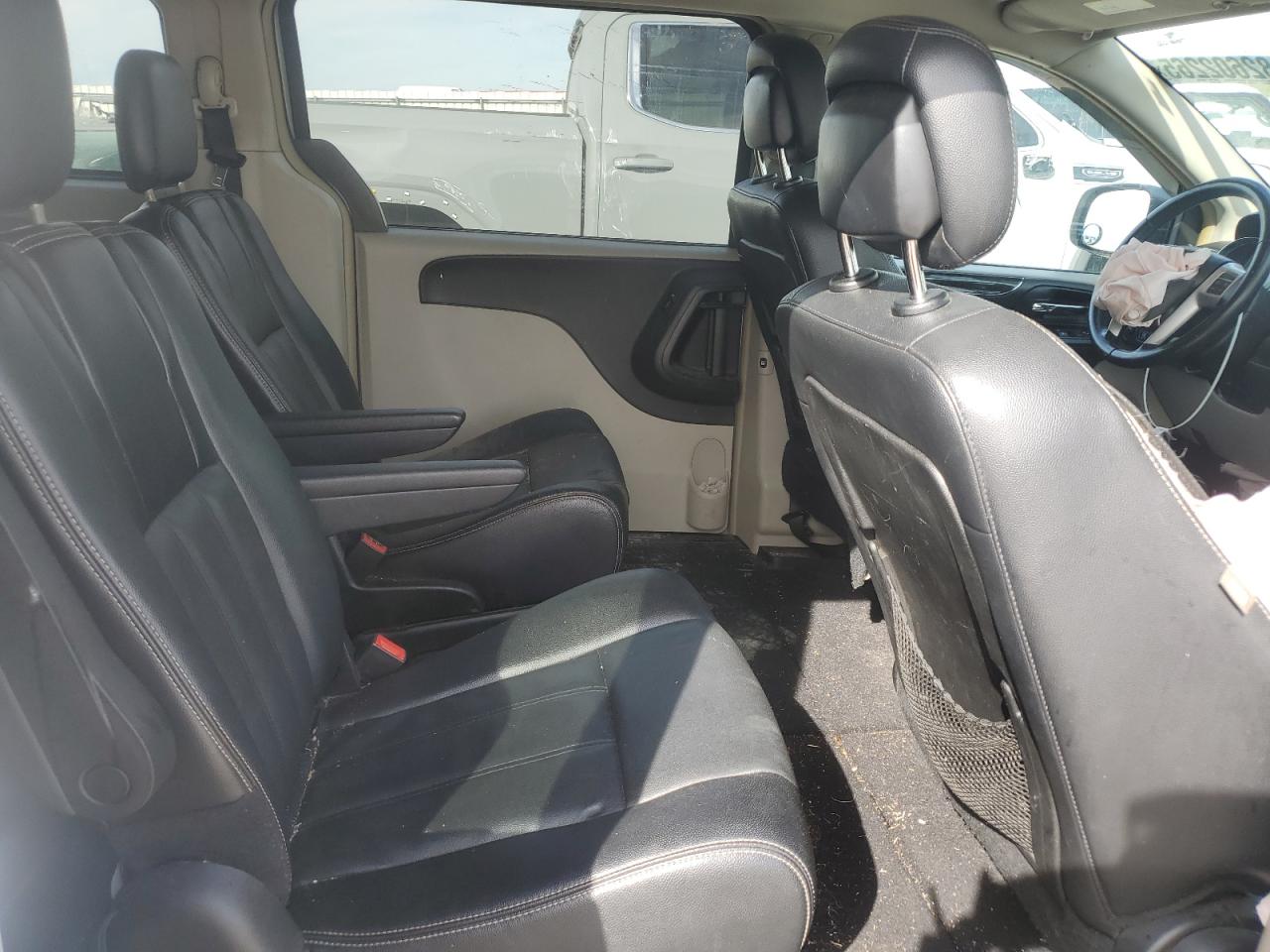 2015 Chrysler Town & Country Touring VIN: 2C4RC1BG1FR637654 Lot: 82602265