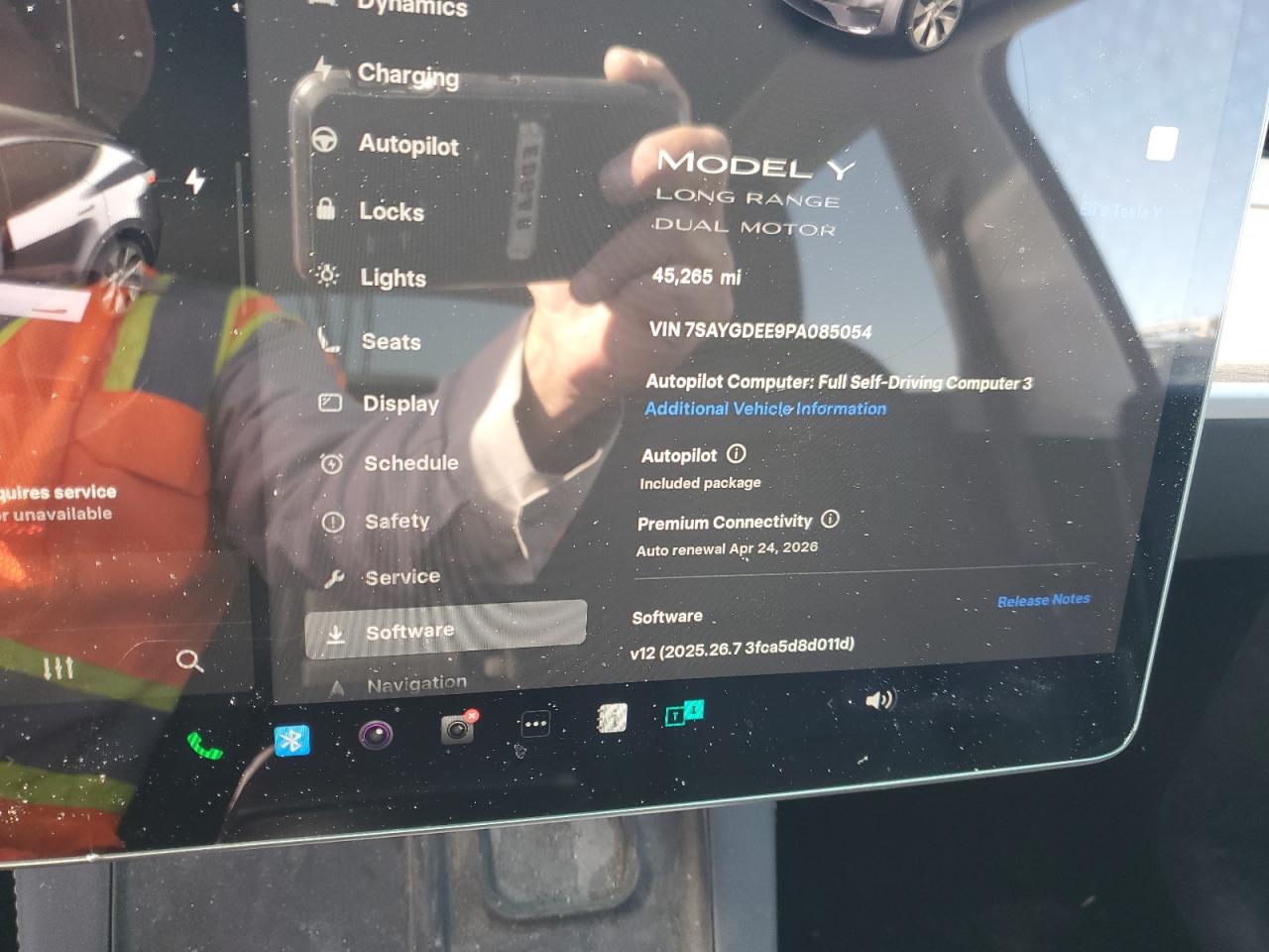 2023 Tesla Model Y VIN: 7SAYGDEE9PA085054 Lot: 90230175