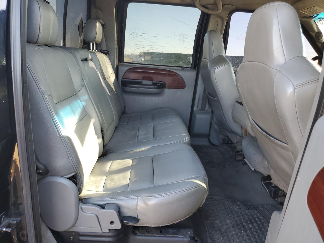 2005 Ford F250 Super Duty VIN: 1FTSW21P15EB38641 Lot: 82365375