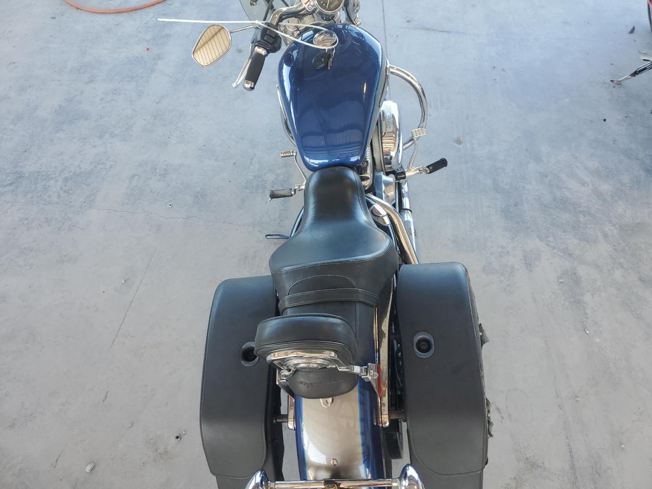 2017 Harley-Davidson Xl1200 C VIN: 1HD1CT317HC423247 Lot: 85755695