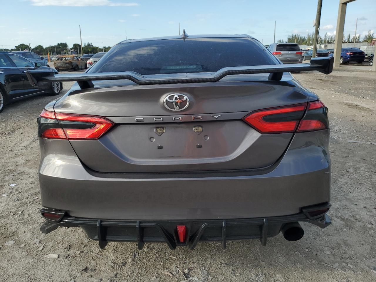 2020 Toyota Camry Le VIN: 4T1C11AK7LU372329 Lot: 84774805