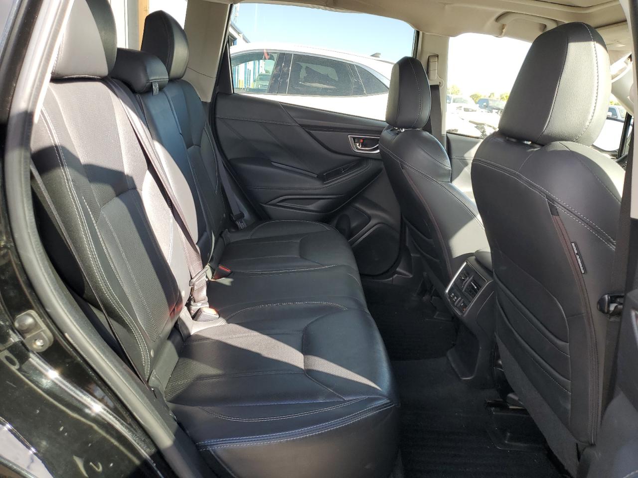 2019 Subaru Forester Limited VIN: JF2SKAUC8KH415764 Lot: 85379155