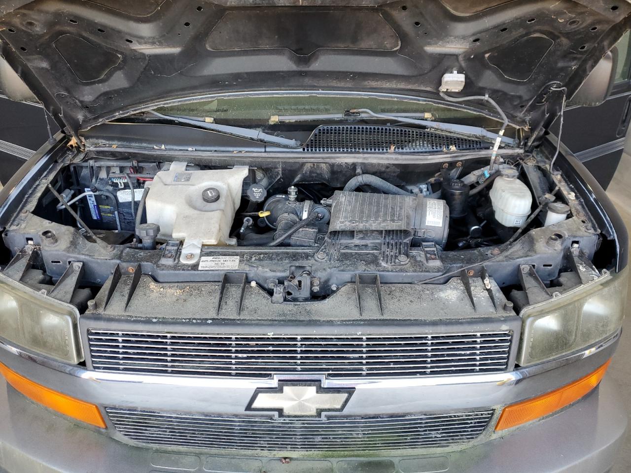 2004 Chevrolet Express G1500 VIN: 1GBFG15T341159307 Lot: 84900495