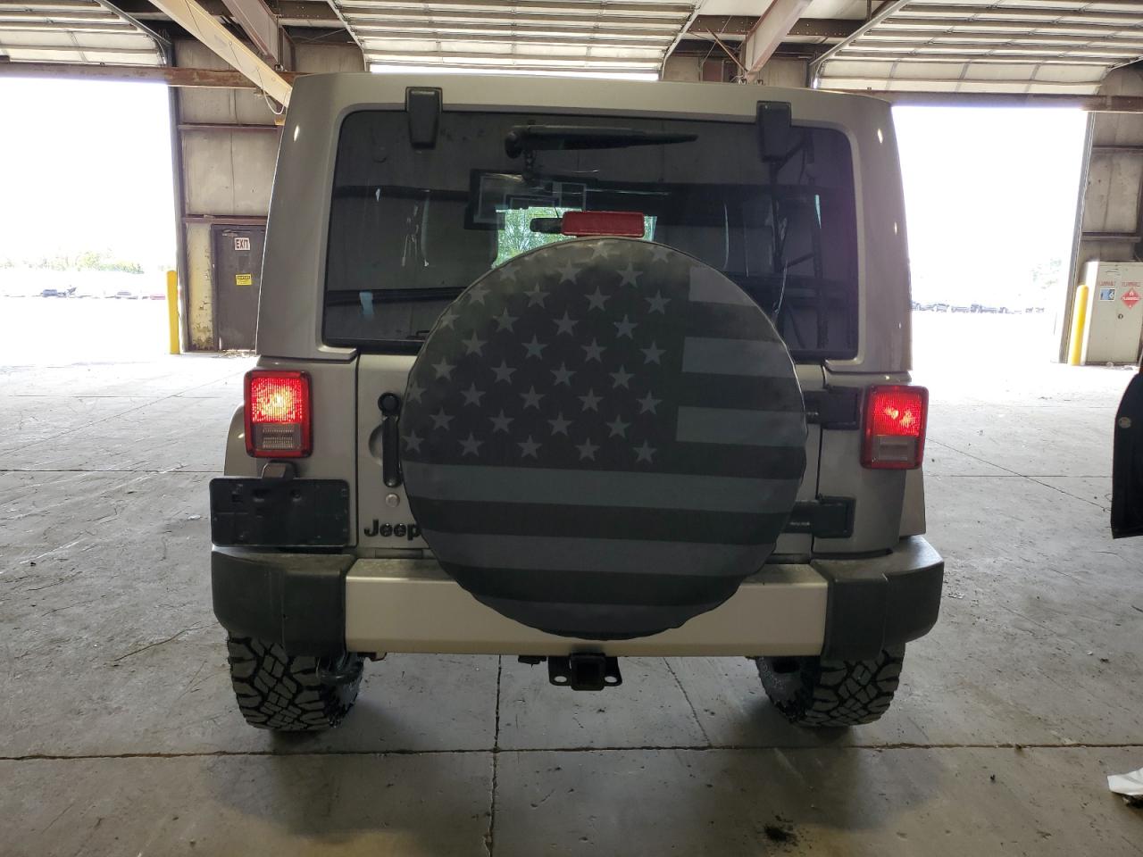 2014 Jeep Wrangler VIN: 1C4BJWEG3EL233777 Lot: 81900025