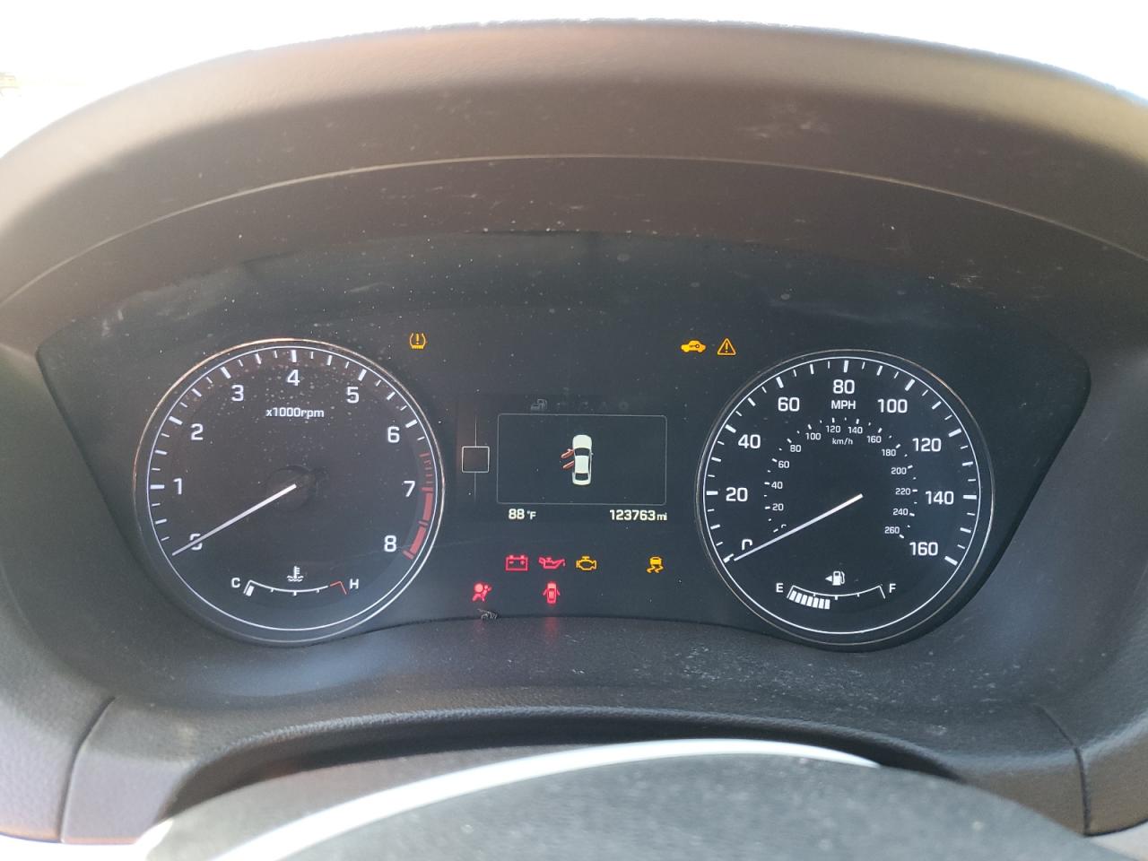 2015 Hyundai Genesis 3.8L VIN: KMHGN4JE2FU081954 Lot: 82719485