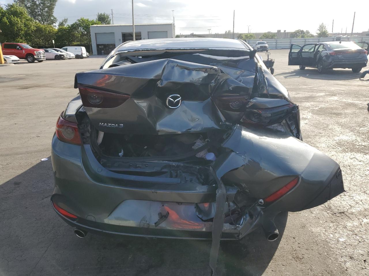 2021 Mazda 3 Select VIN: JM1BPABL2M1323905 Lot: 89563355