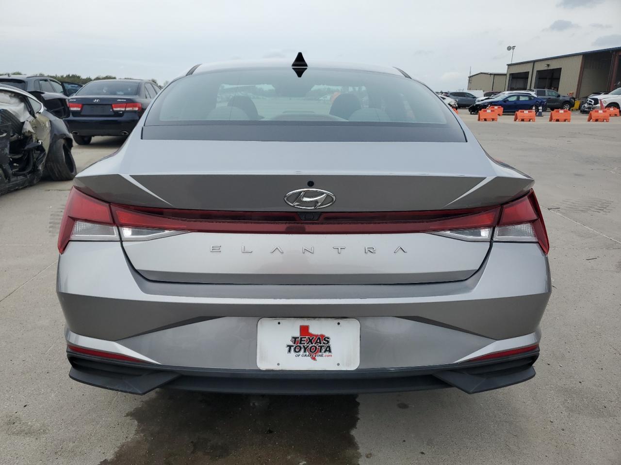 Elantra Elantra