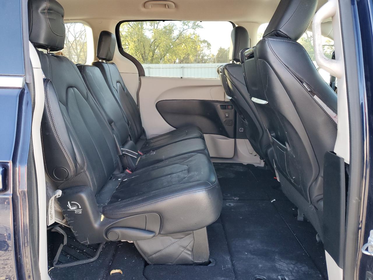 2017 Chrysler Pacifica Touring L Plus VIN: 2C4RC1EG6HR708670 Lot: 89860885