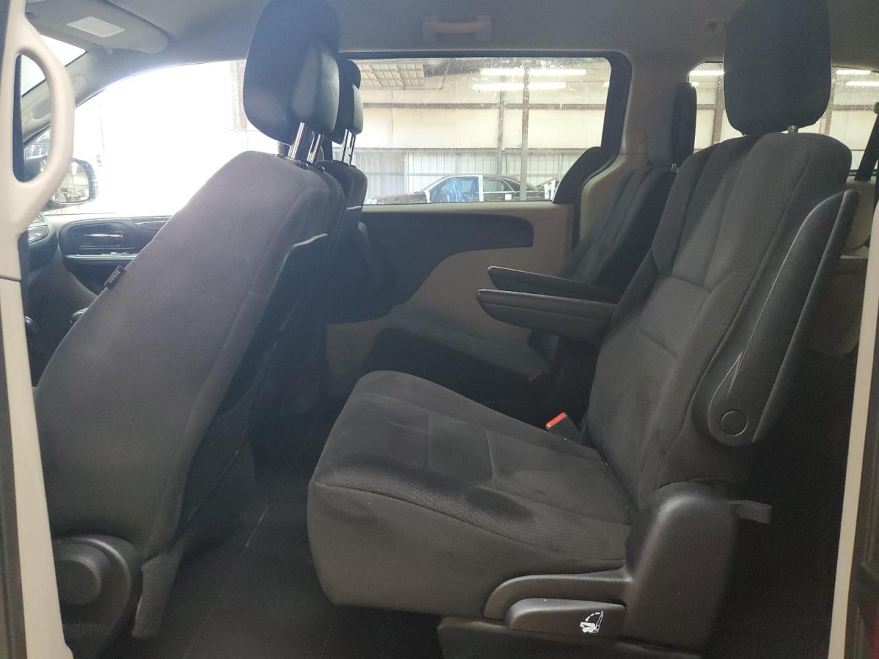 2011 Dodge Grand Caravan Express VIN: 2D4RN4DG2BR687002 Lot: 85269745