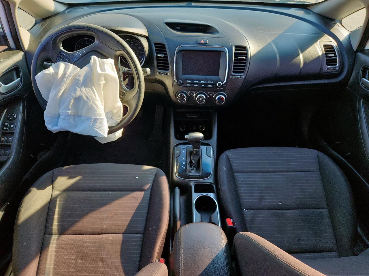 2018 Kia Forte Lx VIN: 3KPFL4A73JE182550 Lot: 84943045