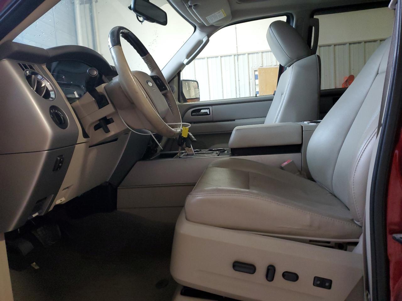 2013 Ford Expedition Limited VIN: 1FMJU2A52DEF61688 Lot: 86255265