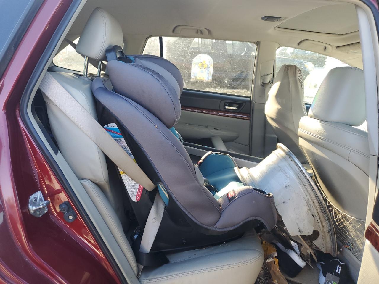 2011 Subaru Outback 3.6R Limited VIN: 4S4BRDKCXB2371795 Lot: 81961845