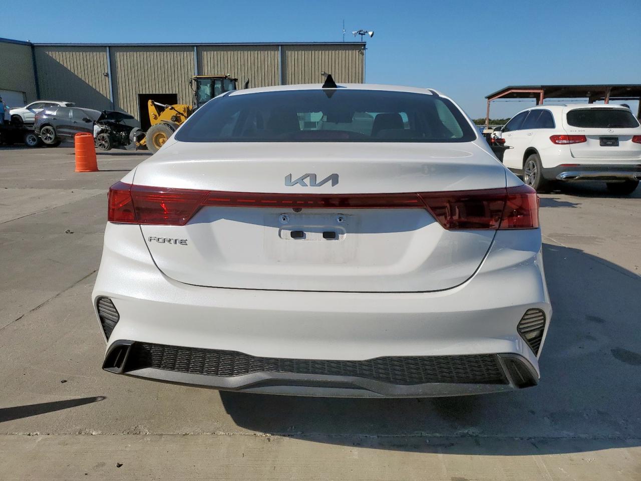 2024 Kia Forte Lx VIN: 3KPF24AD4RE702176 Lot: 85945835