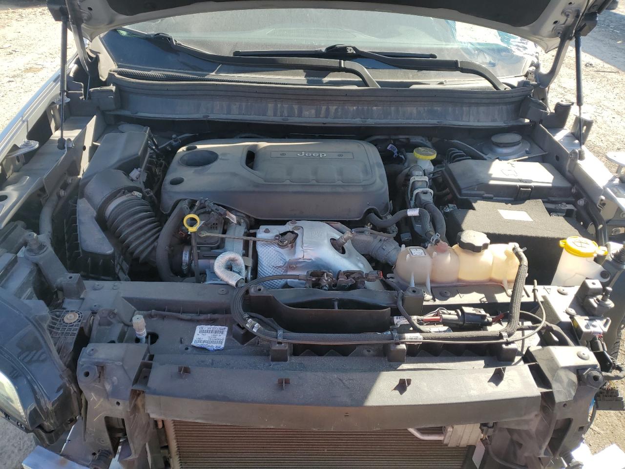 2019 Jeep Cherokee Limited VIN: 1C4PJMDN6KD163188 Lot: 85330735