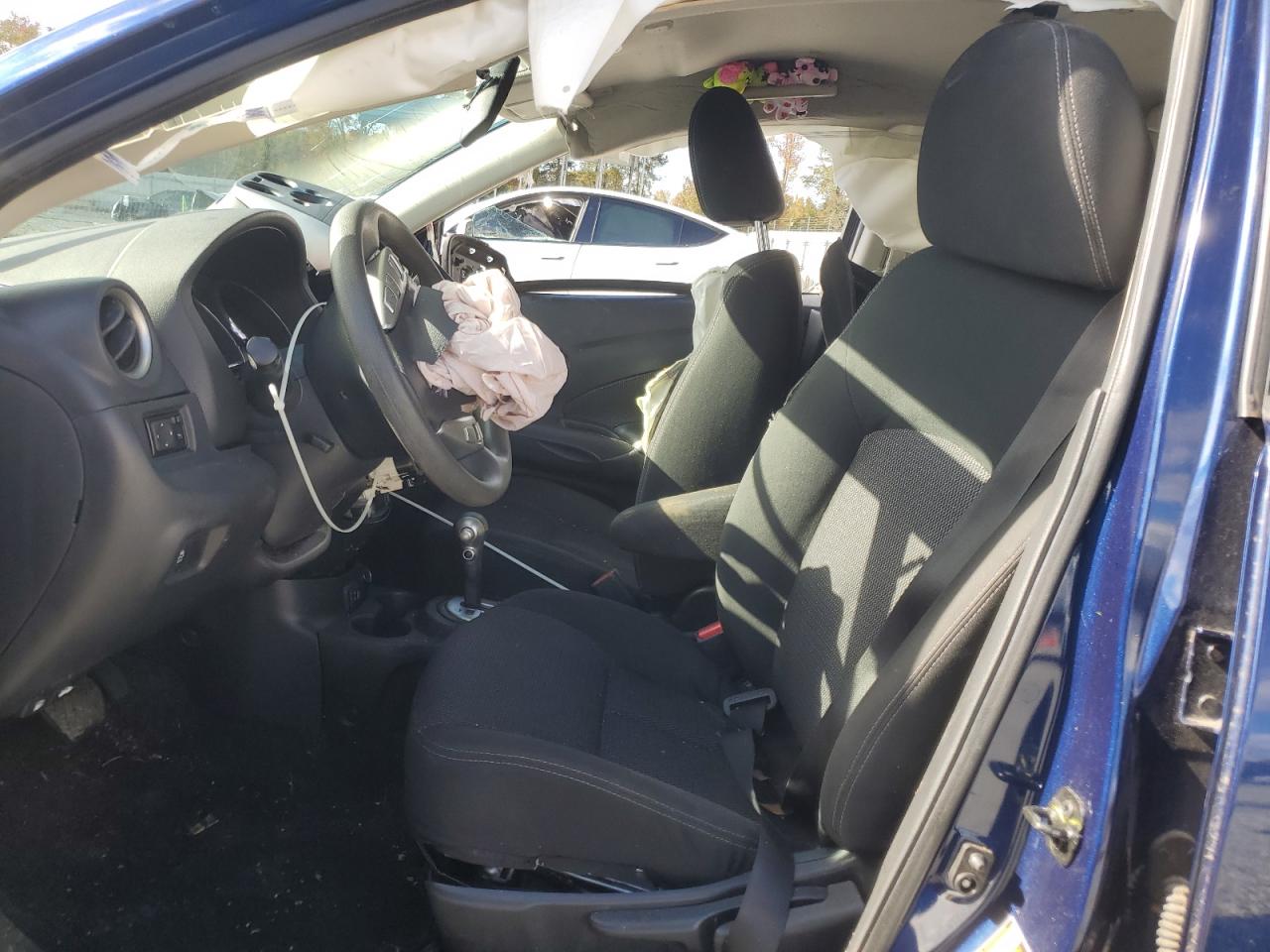 2018 Nissan Versa S VIN: 3N1CN7AP6JL873925 Lot: 90366715