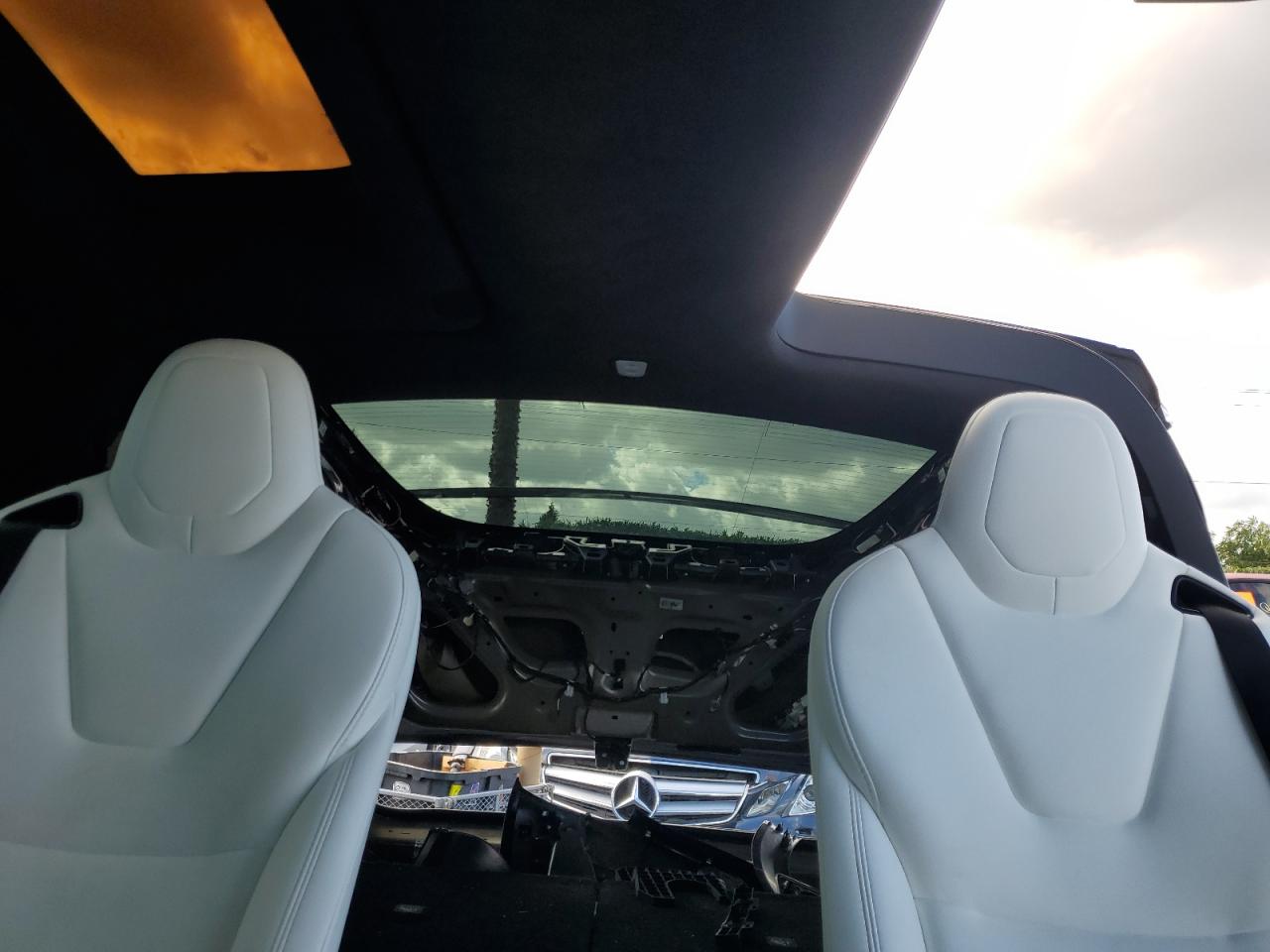 2019 Tesla Model X VIN: 5YJXCBE28KF181039 Lot: 84561745