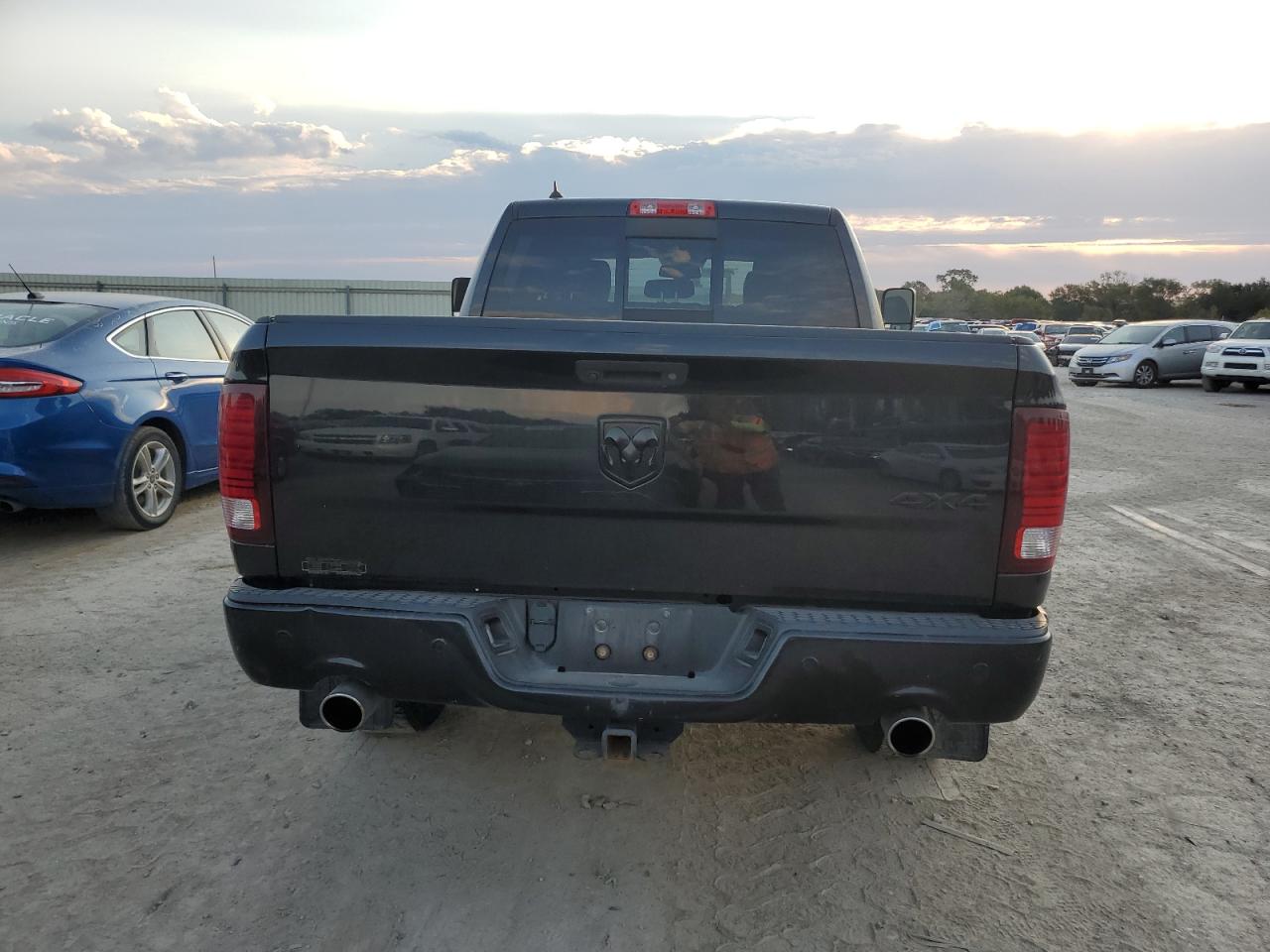 2018 Ram 1500 Sport VIN: 1C6RR7UT3JS197656 Lot: 86701105
