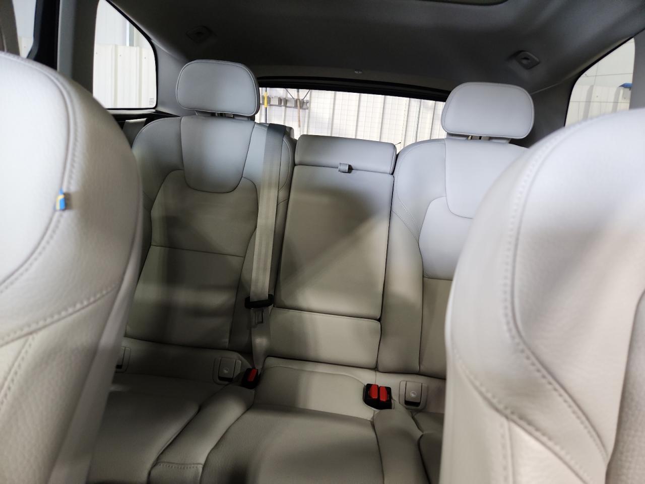 2022 Volvo Xc60 B5 Momentum VIN: YV4L12RK0N1018426 Lot: 85317955