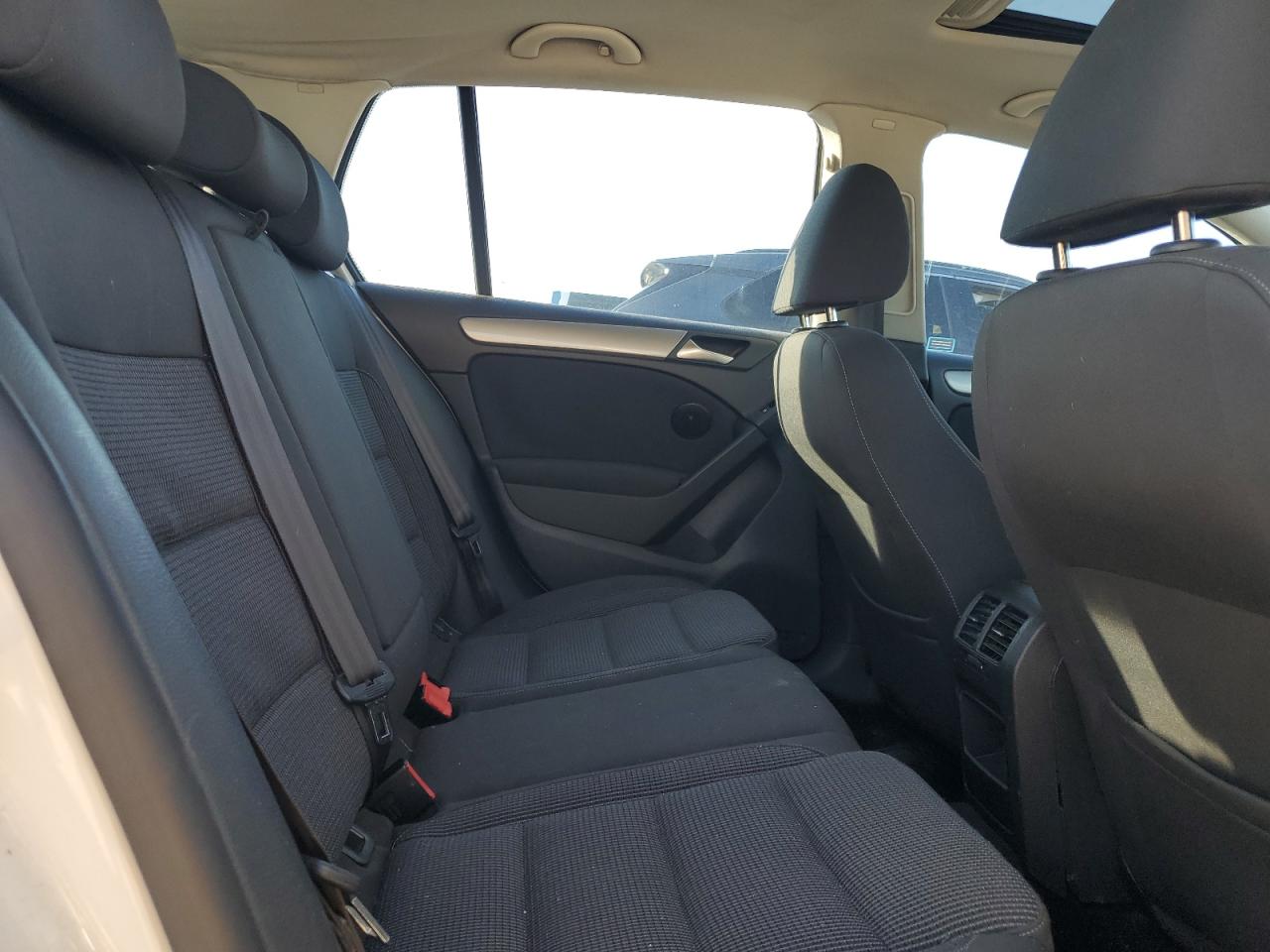 2013 Volkswagen Golf VIN: WVWDM7AJ8DW022725 Lot: 82318045