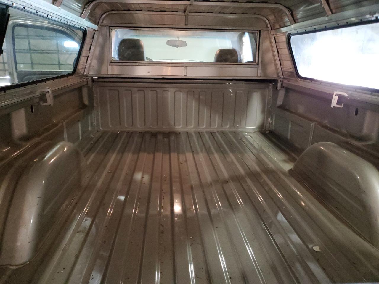 2004 Chevrolet Silverado K1500 VIN: 1GCEK14T24Z258919 Lot: 81945085