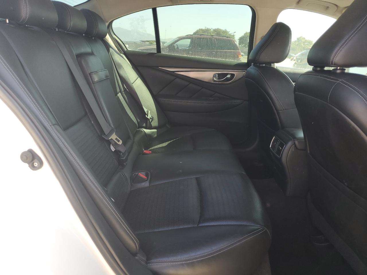 2017 Infiniti Q50 Premium VIN: JN1EV7AP6HM733186 Lot: 90542585