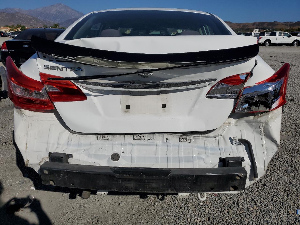 2018 Nissan Sentra S VIN: 3N1AB7AP4JY280714 Lot: 84989365