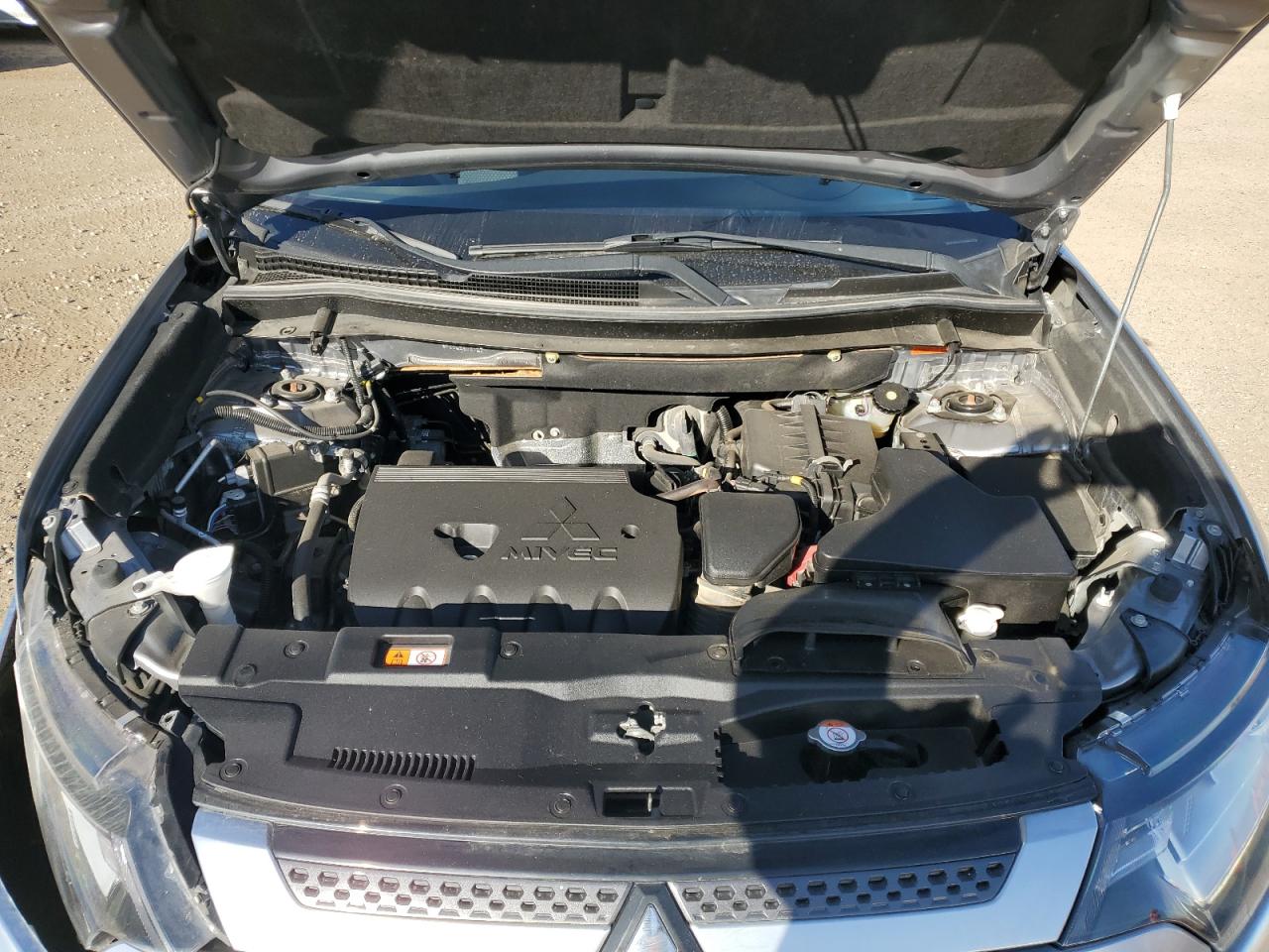 2020 Mitsubishi Outlander Es VIN: JA4AZ2A34LZ608127 Lot: 86851135