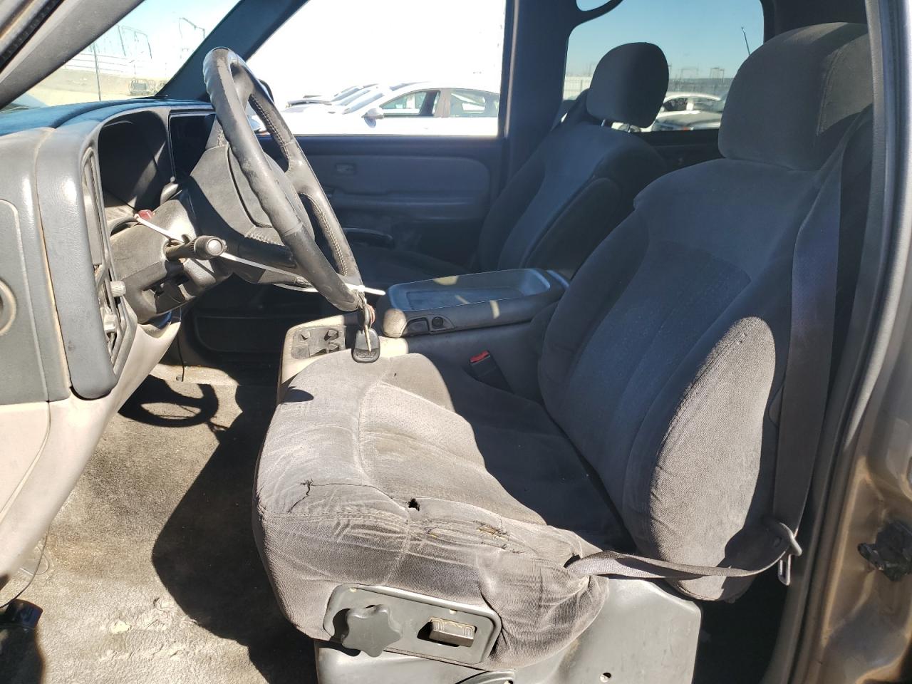 2002 Chevrolet Tahoe C1500 VIN: 1GNEC13V62R212045 Lot: 85407685