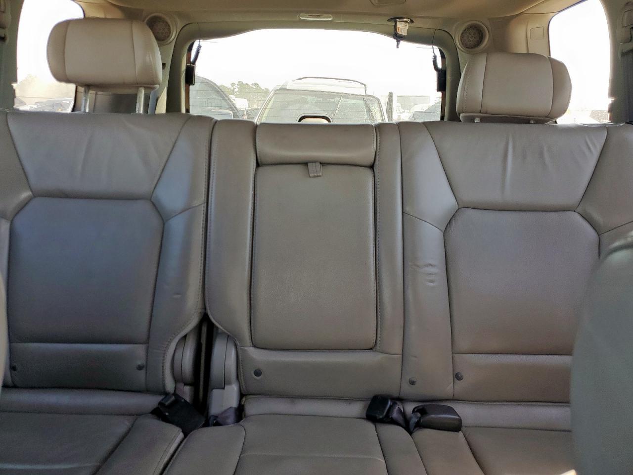 2011 Honda Pilot Exln VIN: 5FNYF3H70BB040393 Lot: 86651695