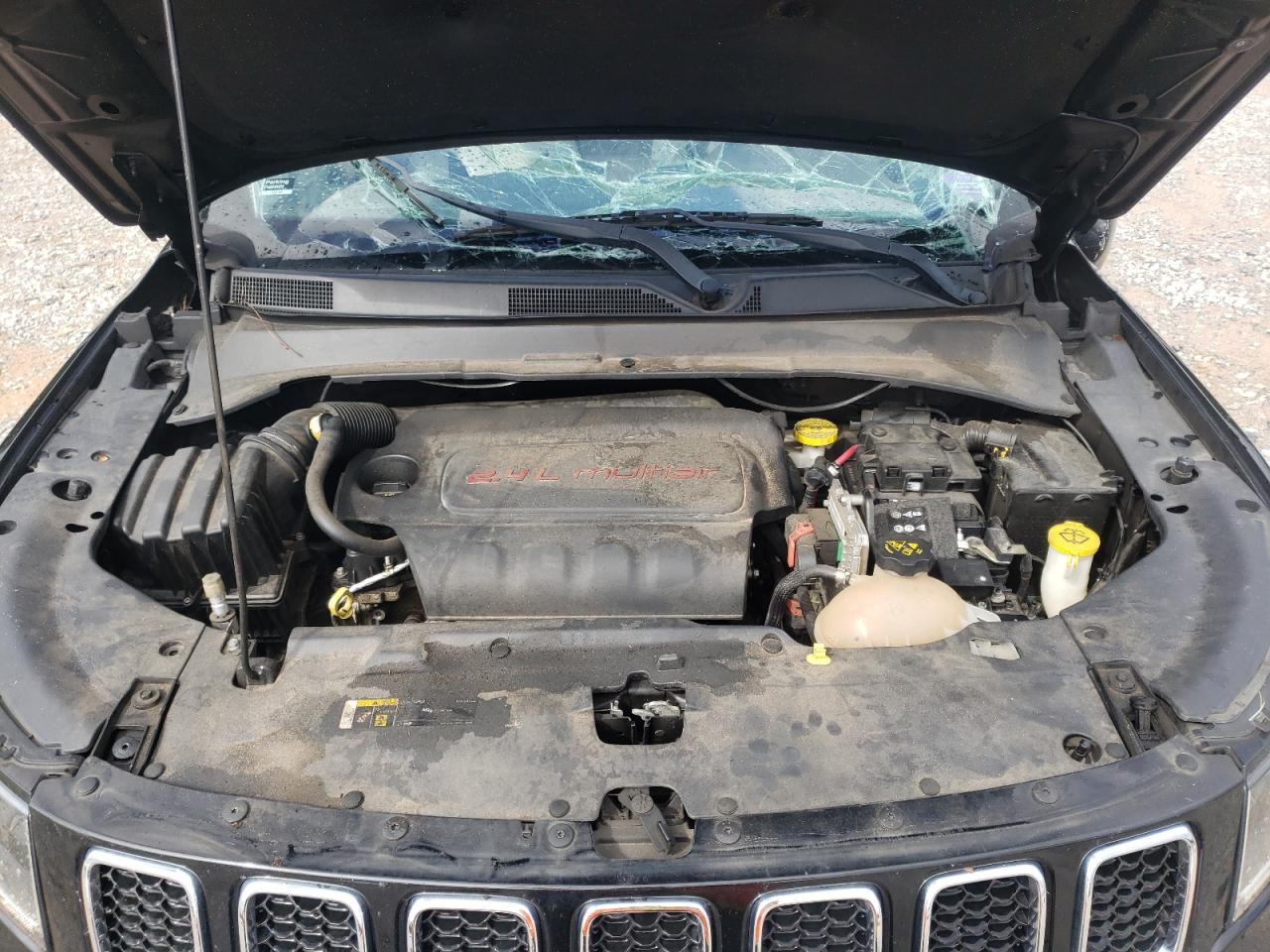 2018 Jeep Compass Latitude VIN: 3C4NJCBB9JT468929 Lot: 84878265