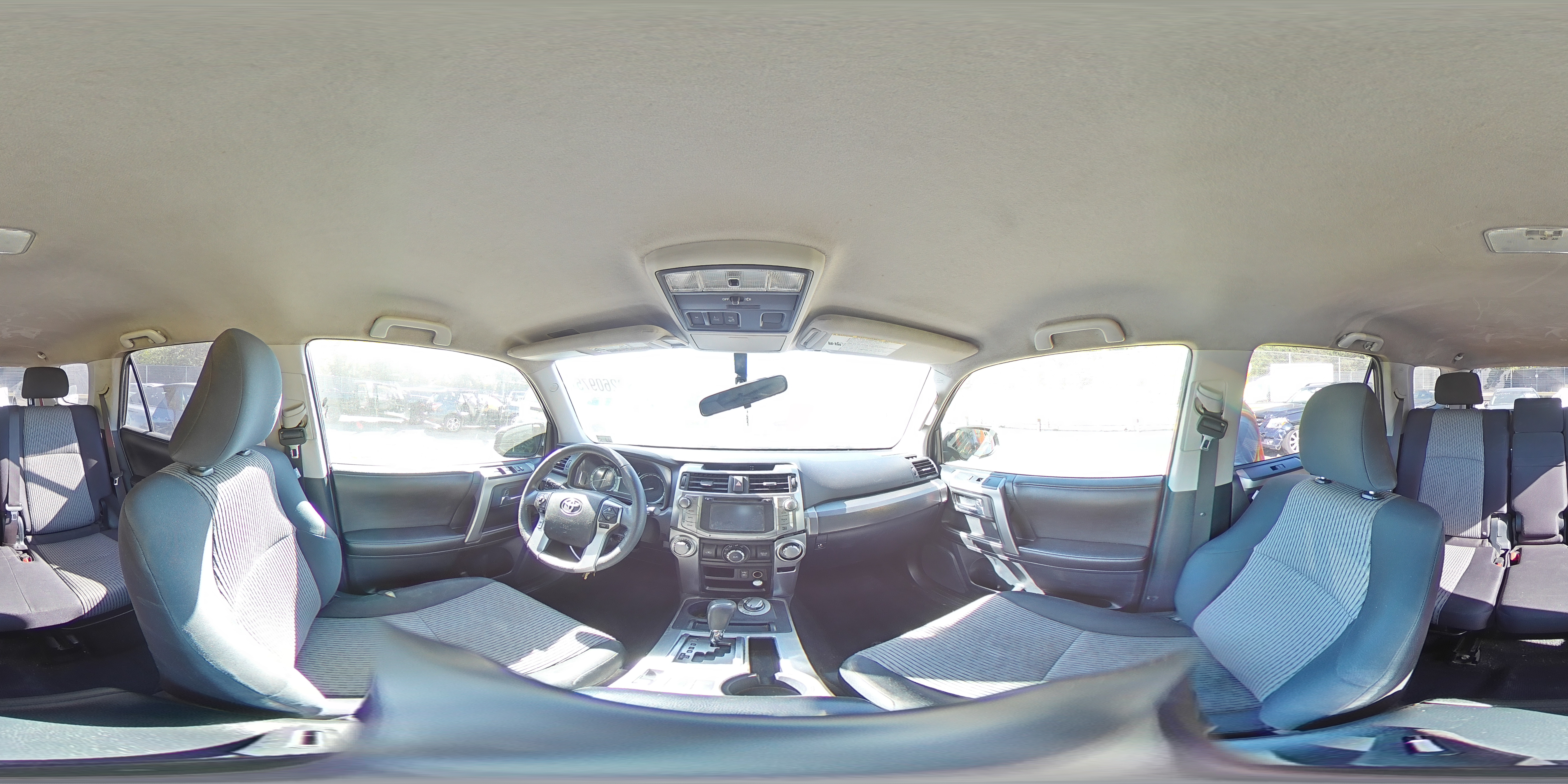 2015 Toyota 4Runner Sr5/Sr5 Premium VIN: JTEBU5JR2F5204460 Lot: 82260975