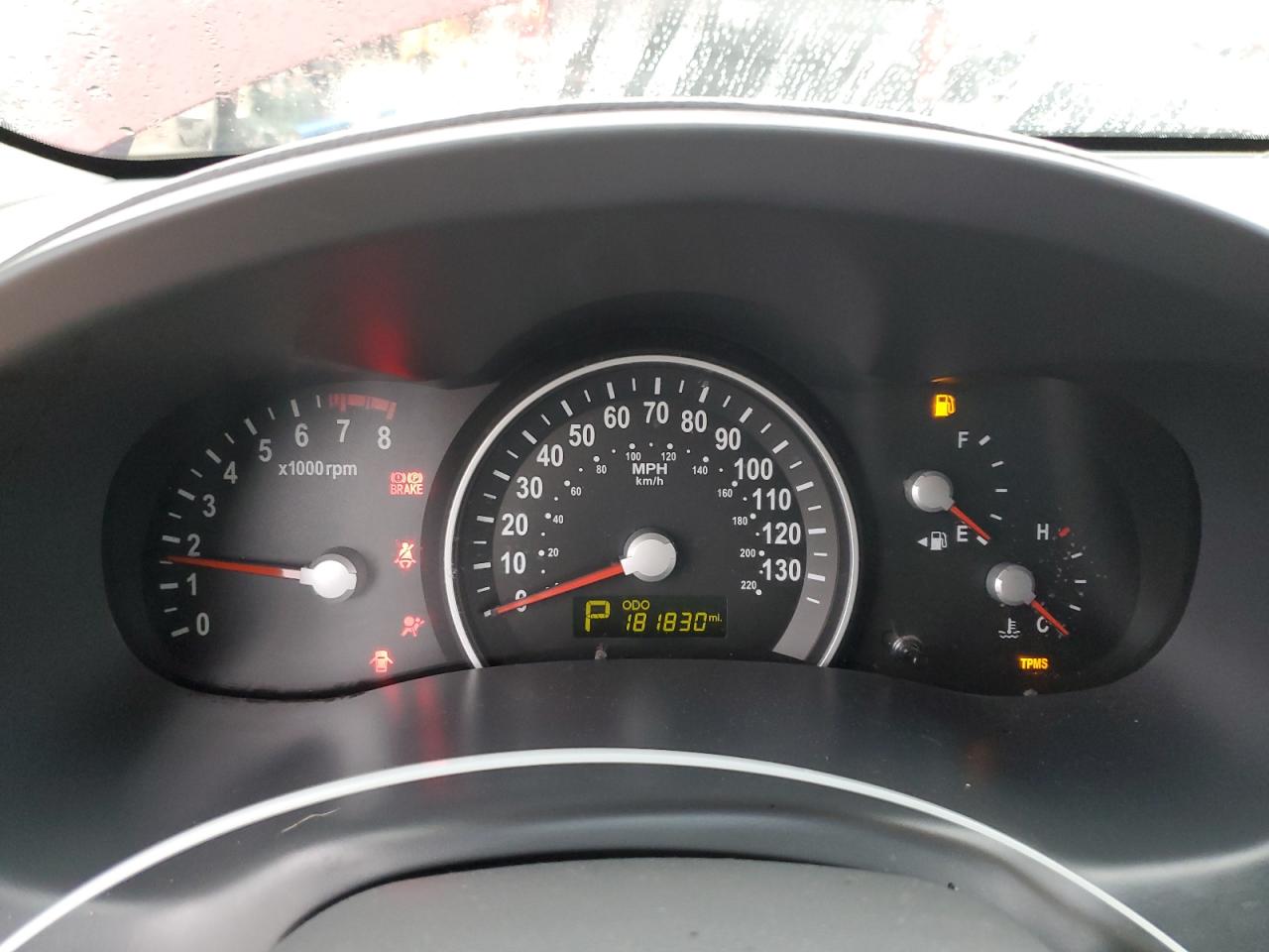 2011 Kia Sedona Lx VIN: KNDMG4C75B6380434 Lot: 89838815