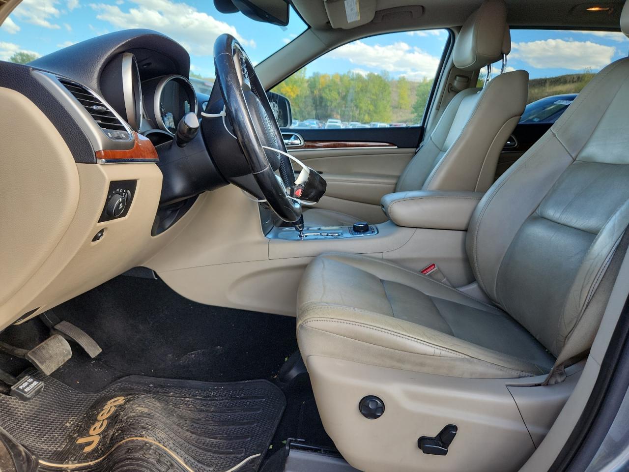 2011 Jeep Grand Cherokee Limited VIN: 1J4RR5GT7BC642379 Lot: 85379345