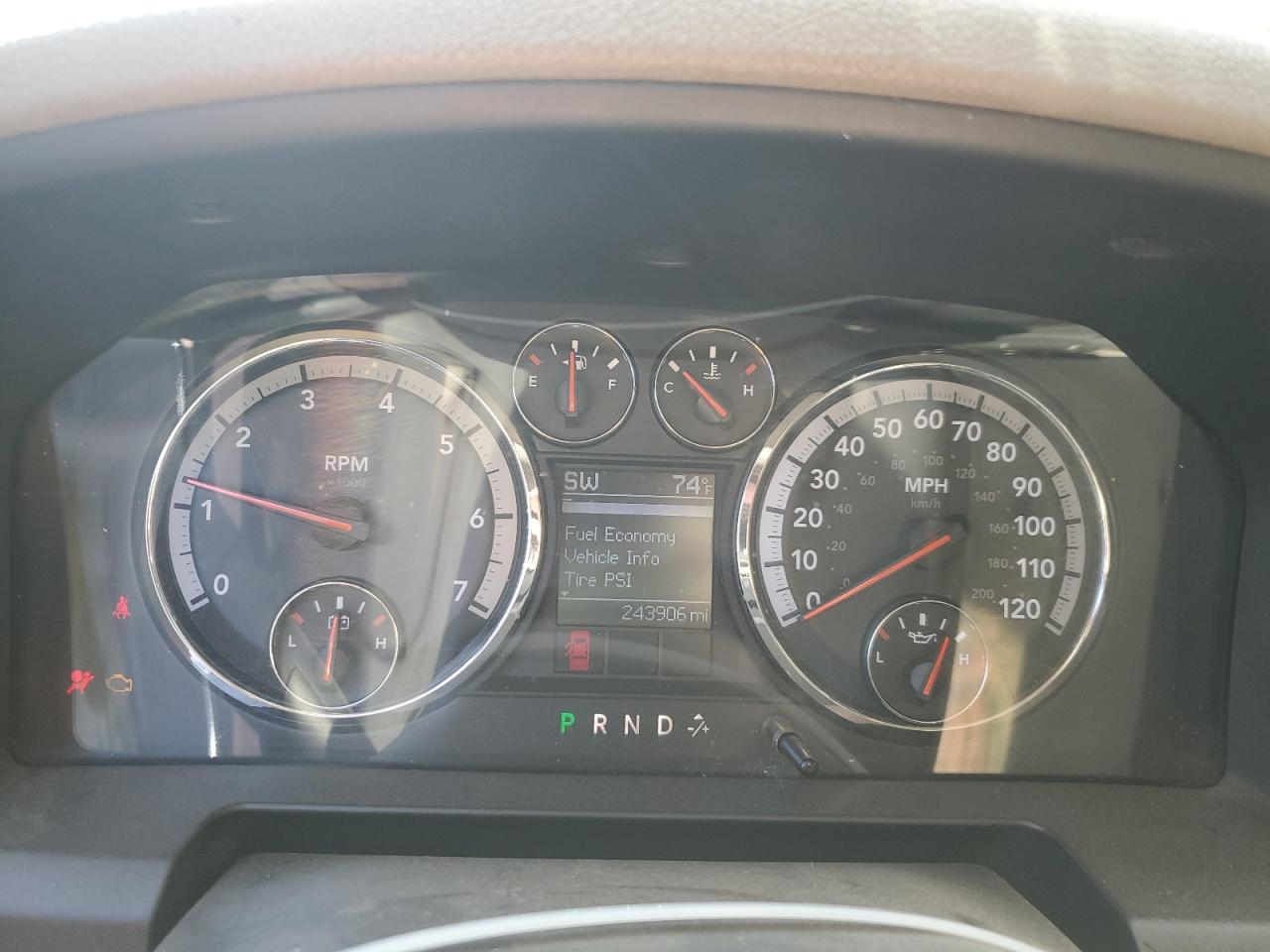 2010 Dodge Ram 1500 VIN: 1D7RV1CT0AS105914 Lot: 82328645