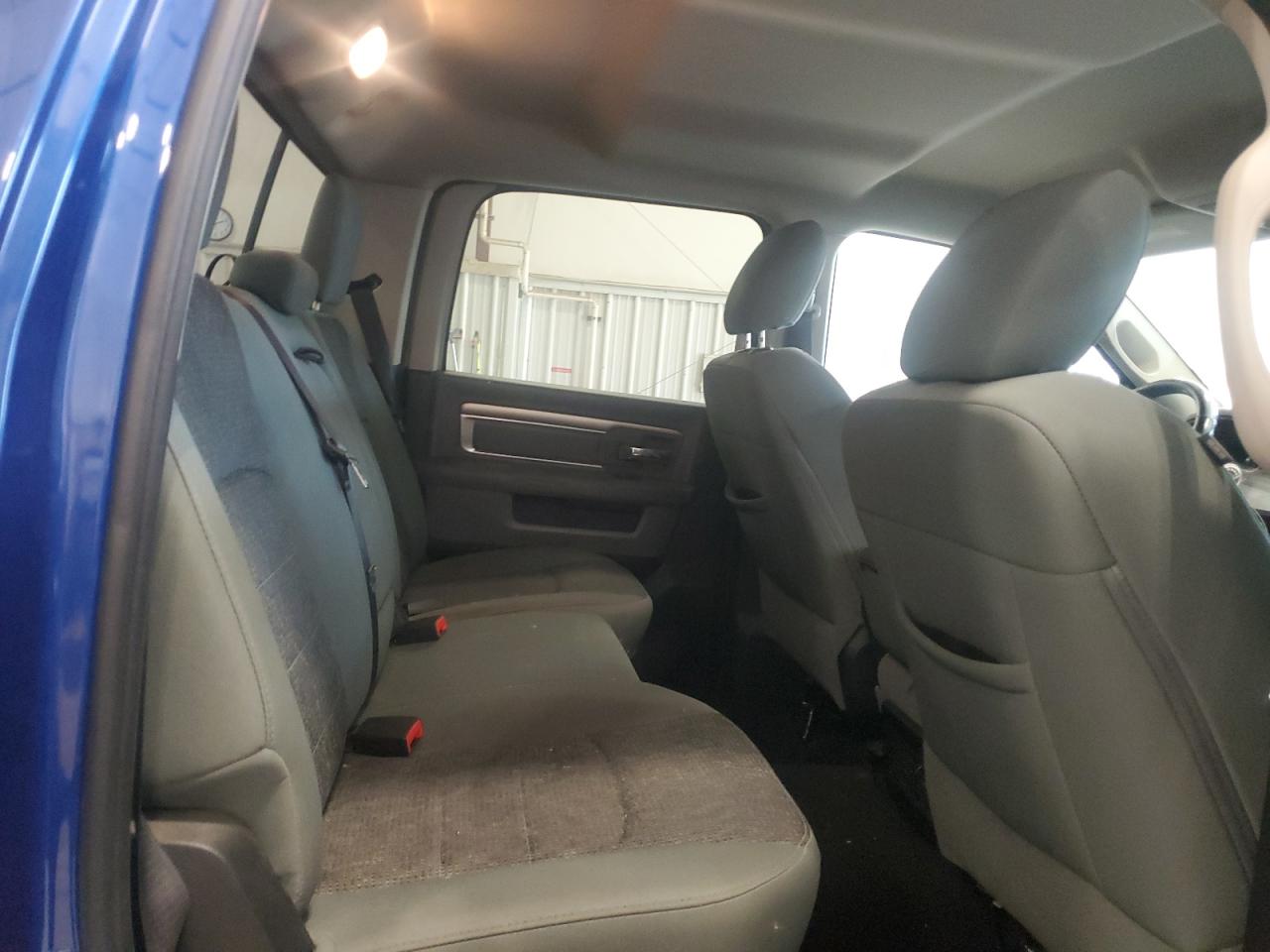 2017 Ram 1500 Slt VIN: 3C6RR7LT4HG565619 Lot: 81912435