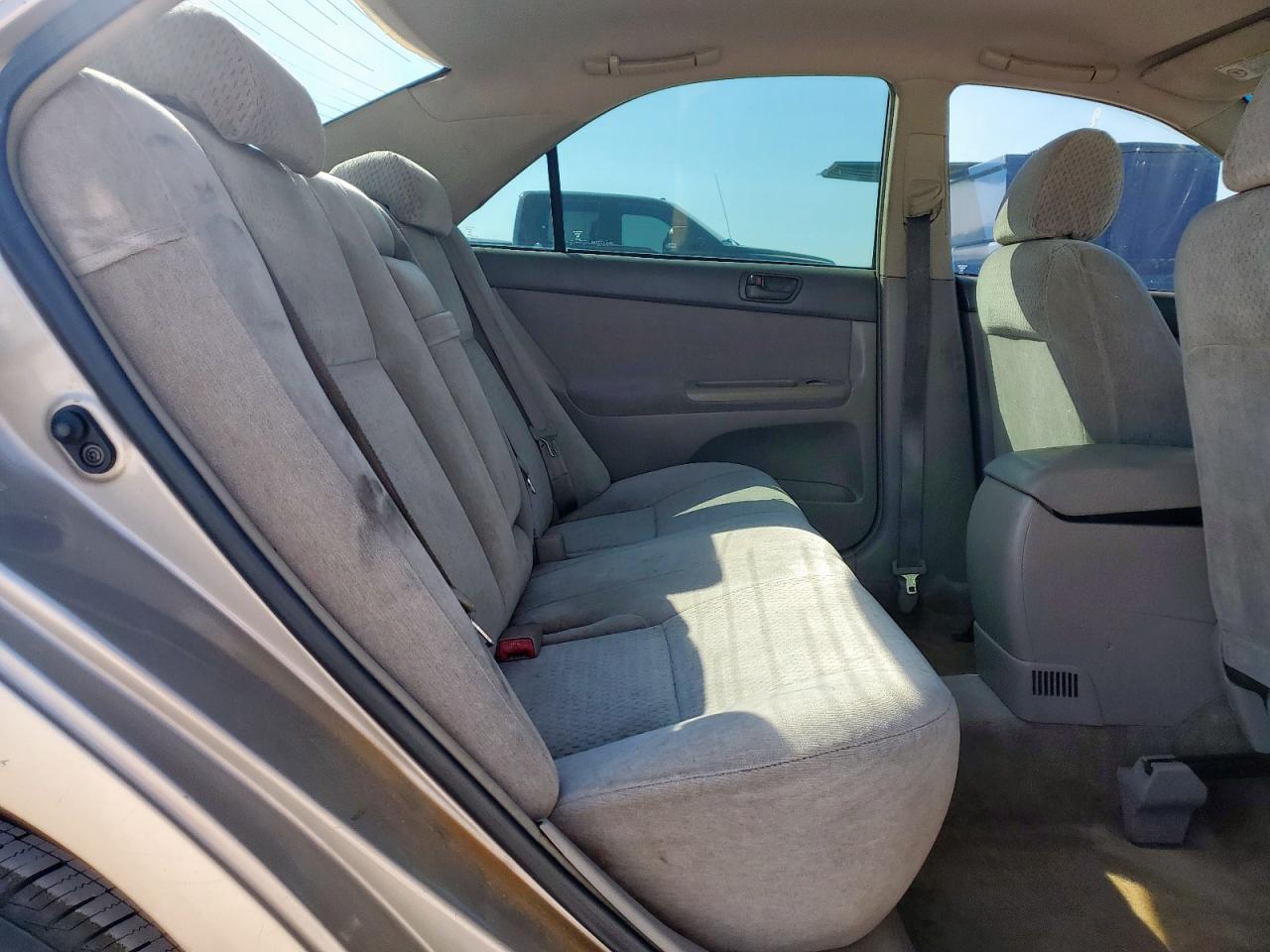 2003 Toyota Camry Le VIN: 4T1BE32K33U125786 Lot: 84923995