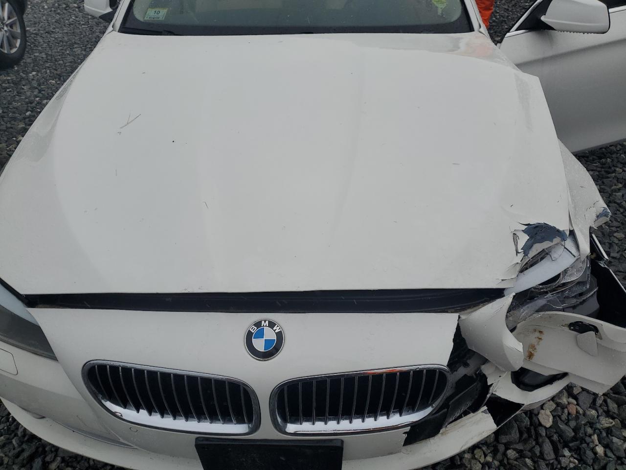 2012 BMW 528 Xi VIN: WBAXH5C52CDW09564 Lot: 85128475