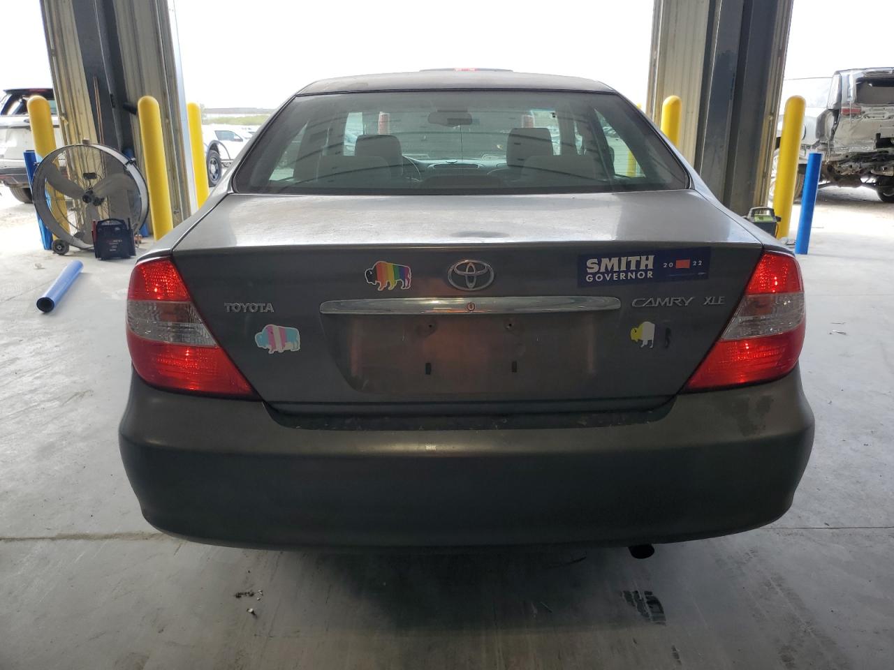 2004 Toyota Camry Le VIN: 4T1BE32K24U854749 Lot: 86070235
