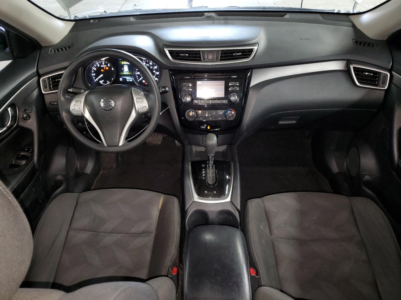 2015 Nissan Rogue S VIN: KNMAT2MV9FP586744 Lot: 82206135