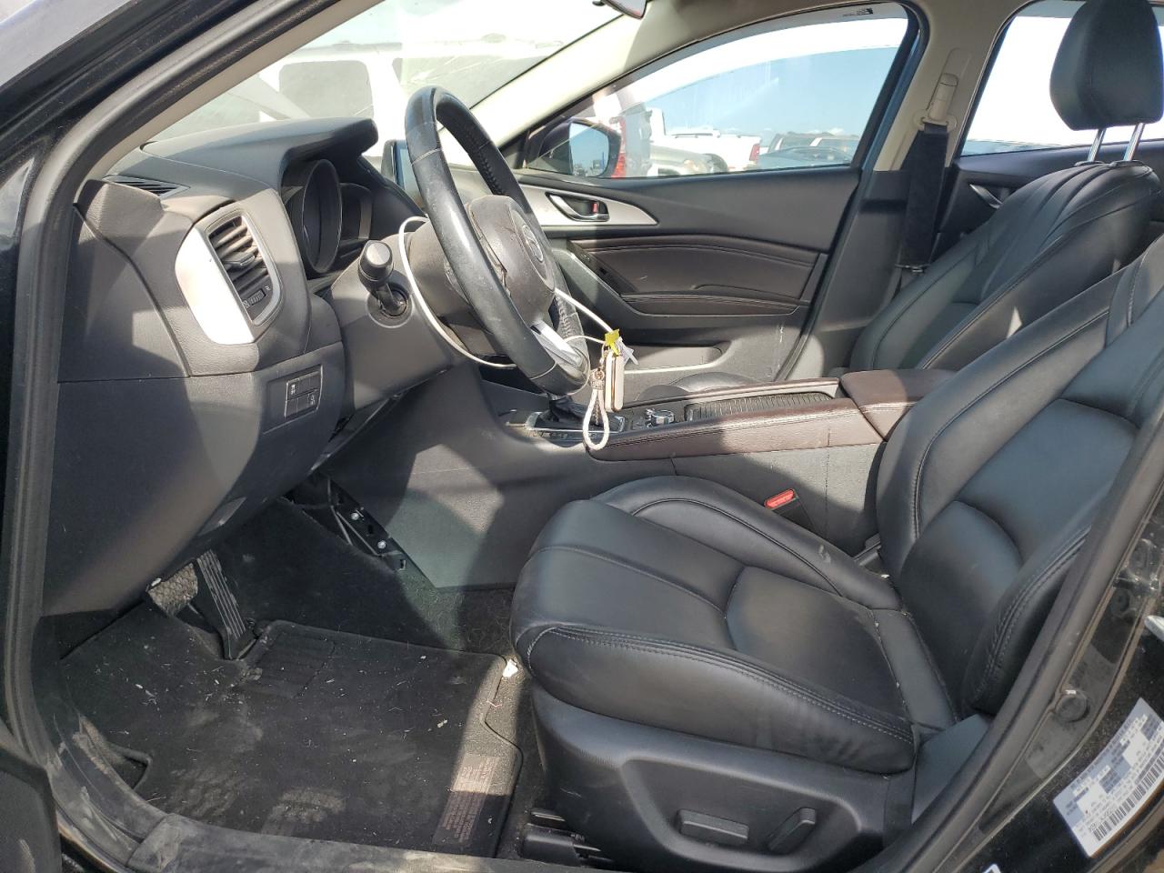 2018 Mazda 3 Touring VIN: 3MZBN1L34JM262315 Lot: 87251135