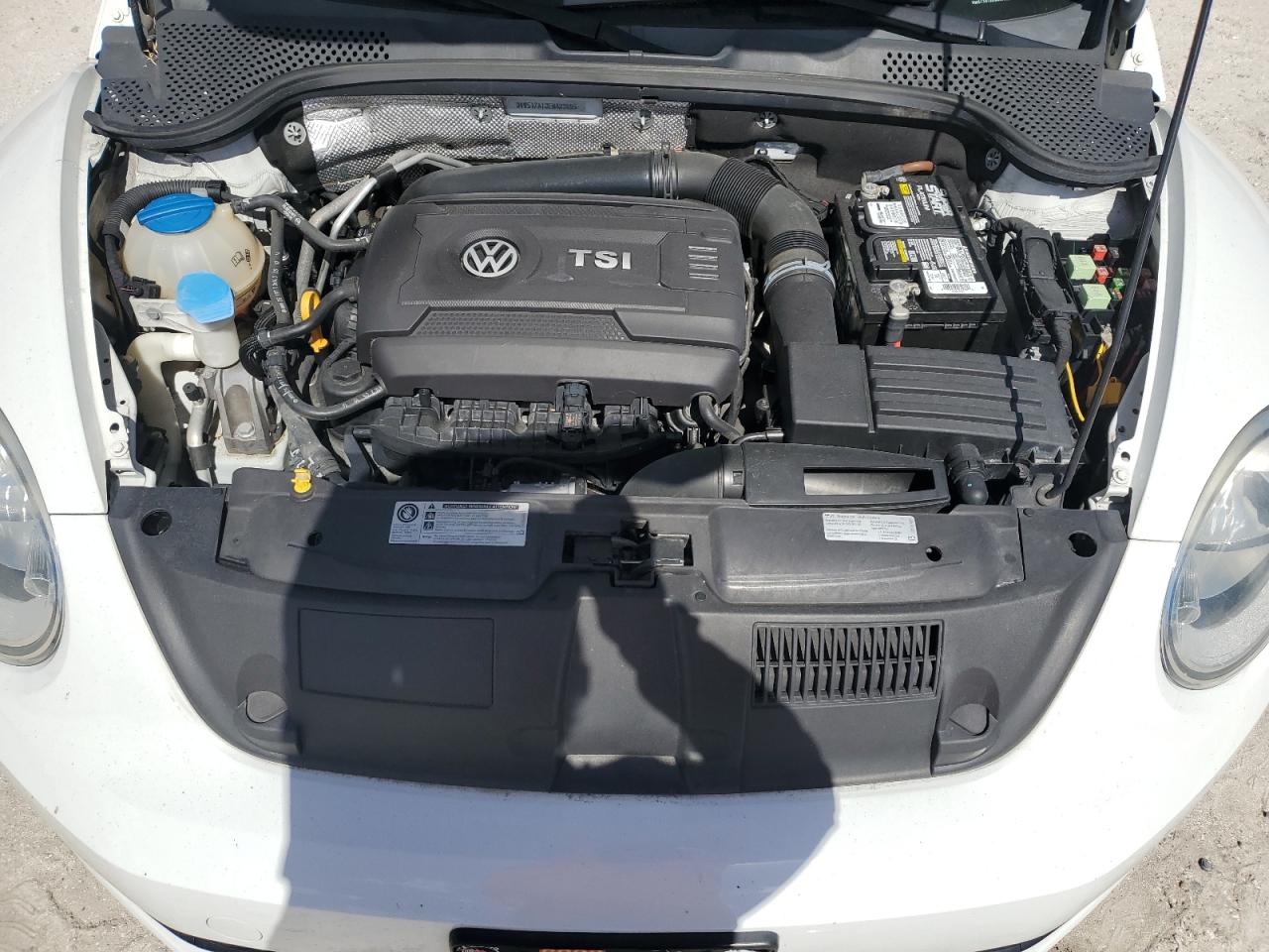 2014 Volkswagen Beetle VIN: 3VW517AT3EM823995 Lot: 86673475