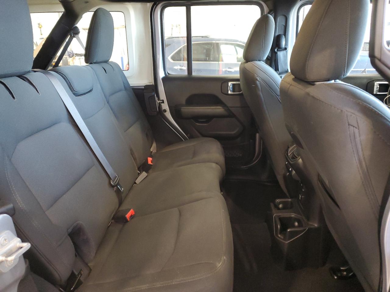 2019 Jeep Wrangler Unlimited Sahara VIN: 1C4HJXEN7KW588850 Lot: 85719175