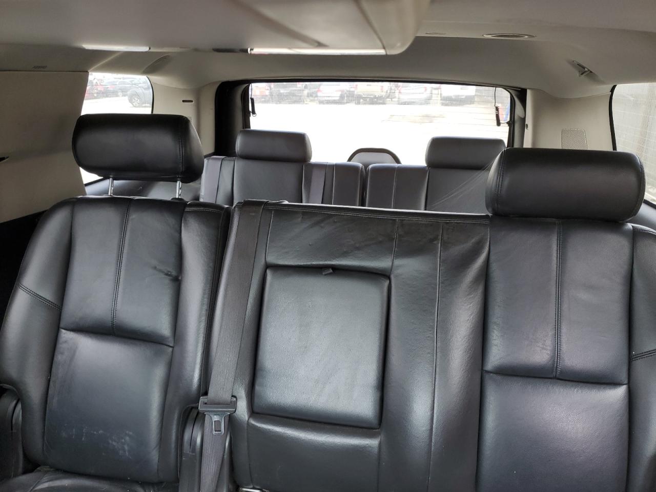 2008 GMC Yukon VIN: 1GKFC13028J117074 Lot: 93776565